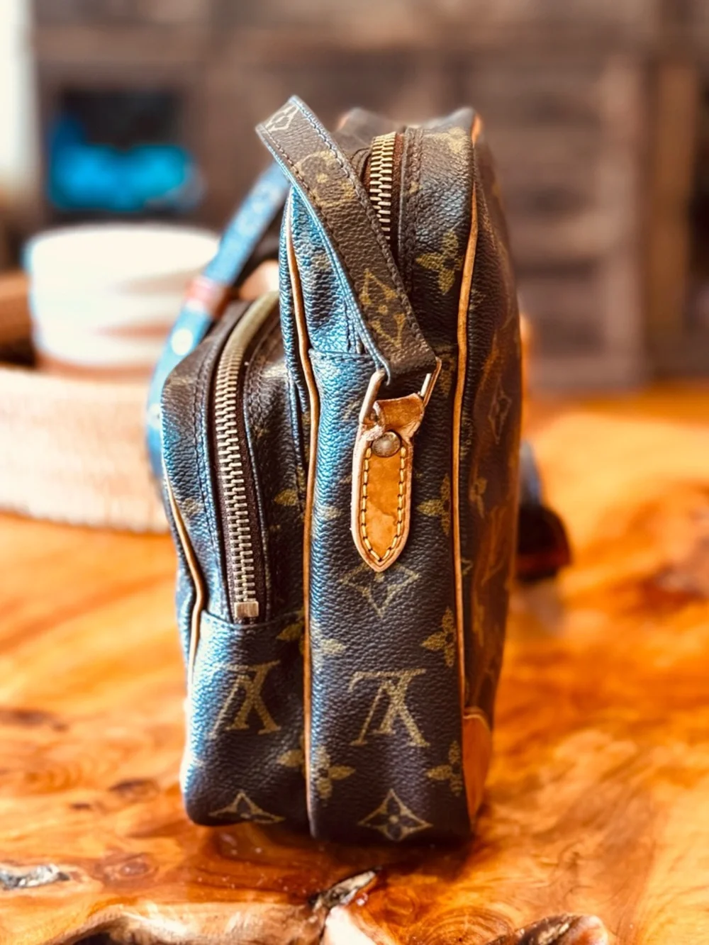 Louis Vuitton Crossbody monogram bag DANUBE vintage 2003 - Picture 4 of 17